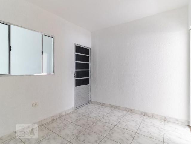 Kitnet aluguel em Região Imediata de São Paulo, Região Metropolitana de São Paulo