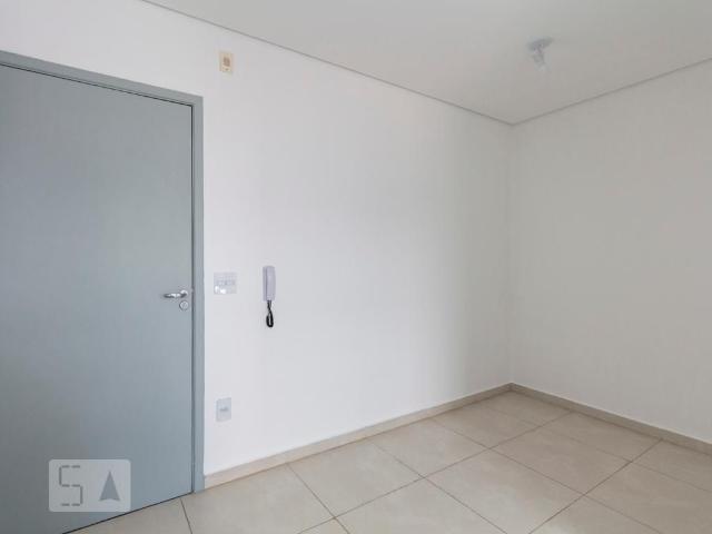 Kitnet aluguel em Região Imediata de São Paulo, Região Metropolitana de São Paulo