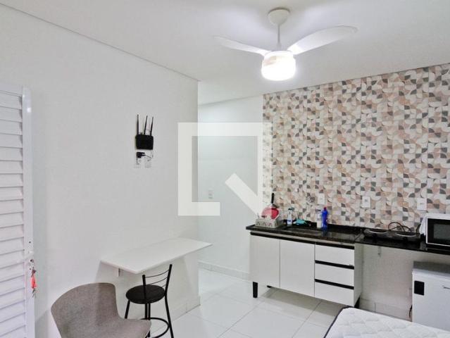 Kitnet aluguel em Região Imediata de São Paulo, Região Metropolitana de São Paulo