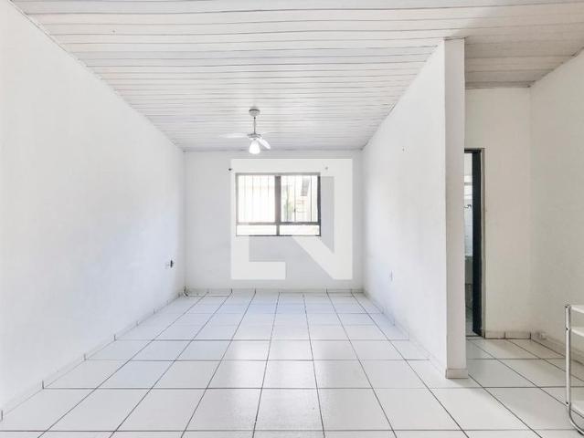 Kitnet aluguel em Região Imediata de São José dos Campos, Região Metropolitana do Vale do Paraíba e Litoral Norte