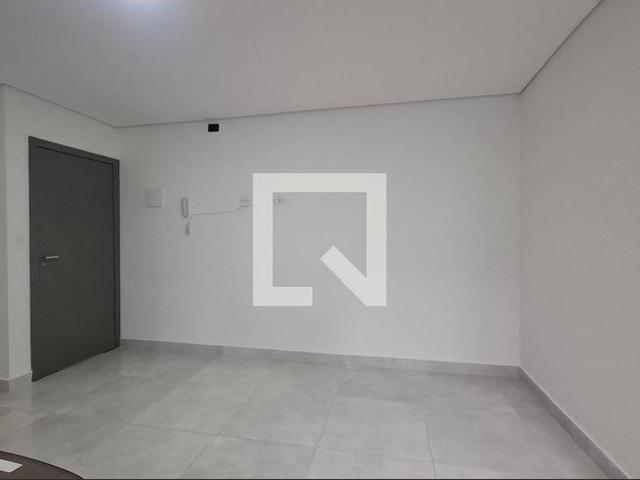 Kitnet aluguel em Região Imediata de São Paulo, Região Metropolitana de São Paulo