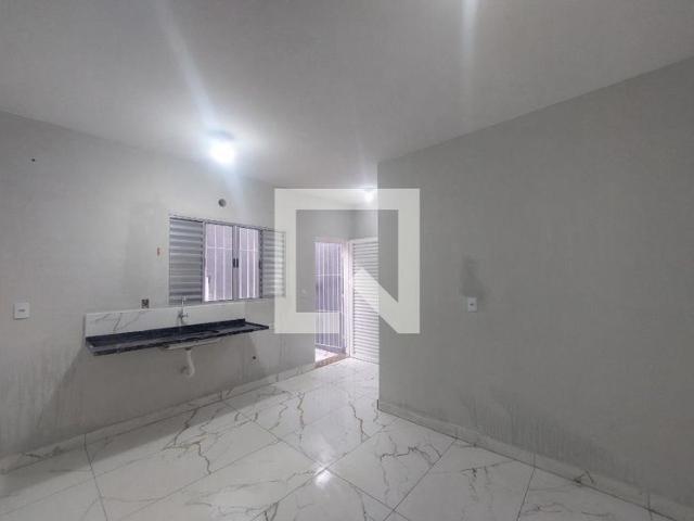 Kitnet aluguel em Região Imediata de São Paulo, Região Metropolitana de São Paulo