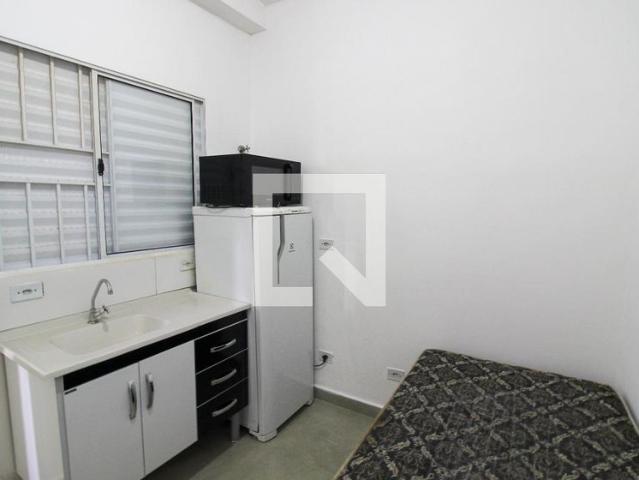 Kitnet aluguel em Região Imediata de São Paulo, Região Metropolitana de São Paulo