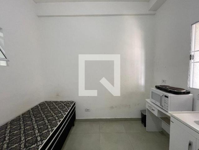 Kitnet aluguel em Região Imediata de São Paulo, Região Metropolitana de São Paulo