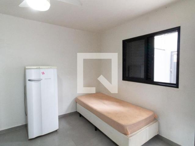 Kitnet aluguel em Região Imediata de São Paulo, Região Metropolitana de São Paulo