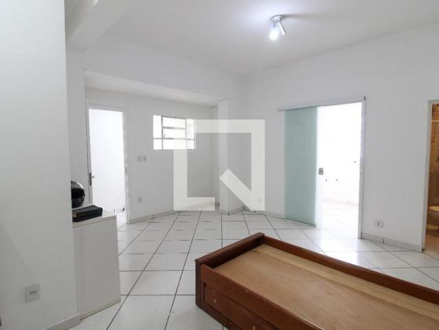 Kitnet aluguel em Região Imediata de São Paulo, Região Metropolitana de São Paulo