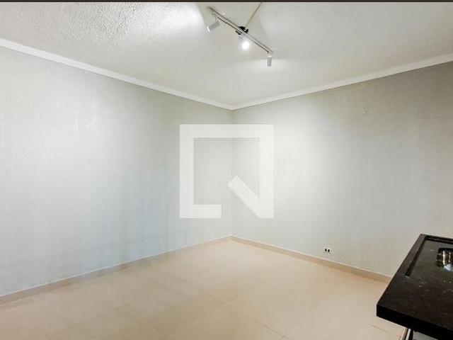 Kitnet aluguel em Região Imediata de São Paulo, Região Metropolitana de São Paulo