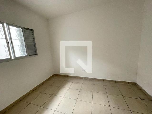 Kitnet aluguel em Região Imediata de São Paulo, Região Metropolitana de São Paulo