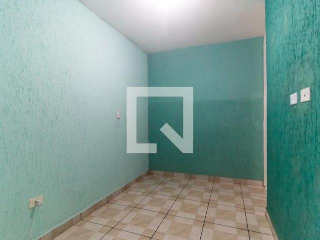 Kitnet aluguel em Região Imediata de São Paulo, Região Metropolitana de São Paulo