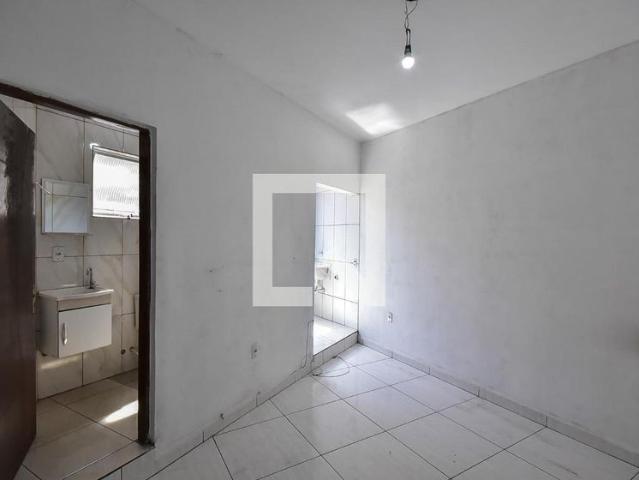 Kitnet aluguel em Região Imediata de São Paulo, Região Metropolitana de São Paulo