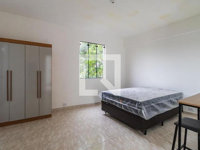 Kitnet aluguel em Região Imediata de São Paulo, Região Metropolitana de São Paulo