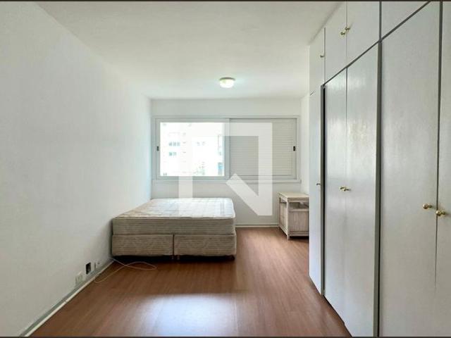 Kitnet aluguel em Região Imediata de São Paulo, Região Metropolitana de São Paulo