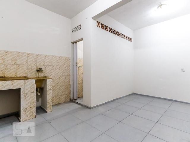 Kitnet aluguel em Região Imediata de São Paulo, Região Metropolitana de São Paulo