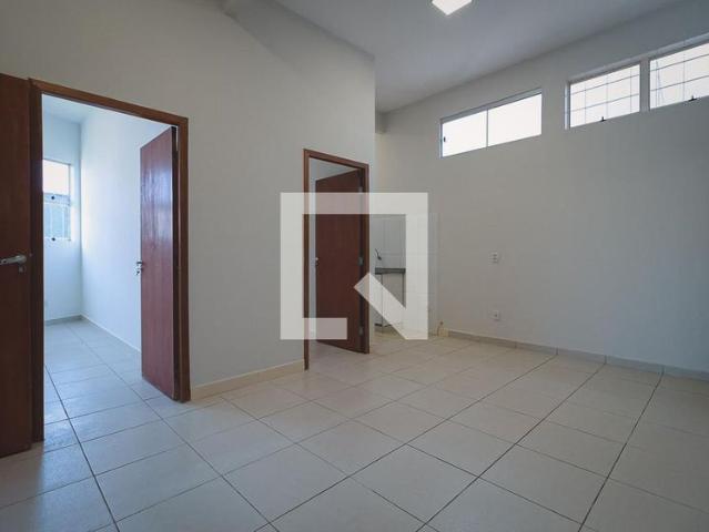 Kitnet aluguel em Vila Brasília, Aparecida de Goiânia