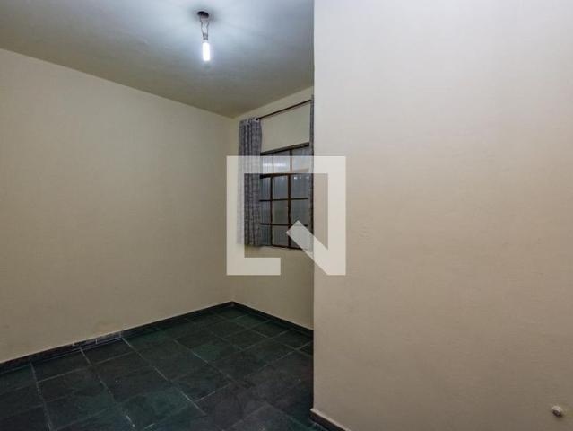 Kitnet aluguel em Região Geográfica Imediata de Belo Horizonte, Região Metropolitana de Belo Horizonte