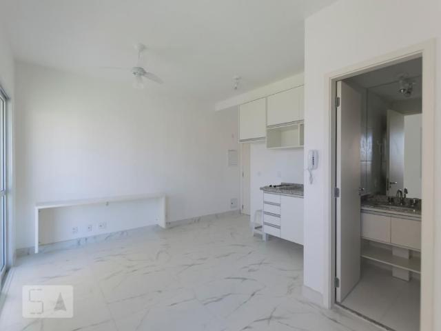 Kitnet aluguel em Região Imediata de São Paulo, Região Metropolitana de São Paulo