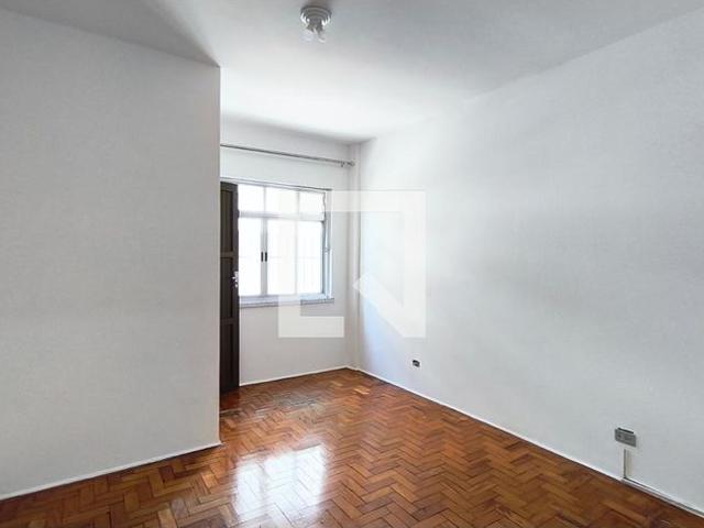 Kitnet aluguel em Região Imediata de São Paulo, Região Metropolitana de São Paulo