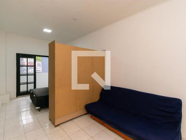 Kitnet aluguel em Região Imediata de São Paulo, Região Metropolitana de São Paulo