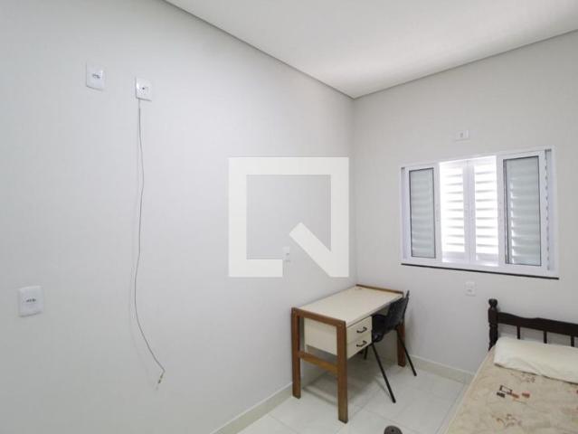Kitnet aluguel em Região Geográfica Imediata de Uberlândia, Oliveira Fortes