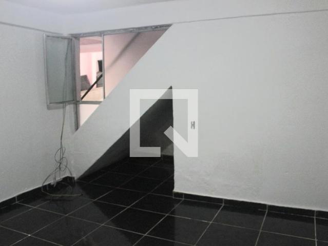 Kitnet aluguel em Região Imediata de São Paulo, Região Metropolitana de São Paulo