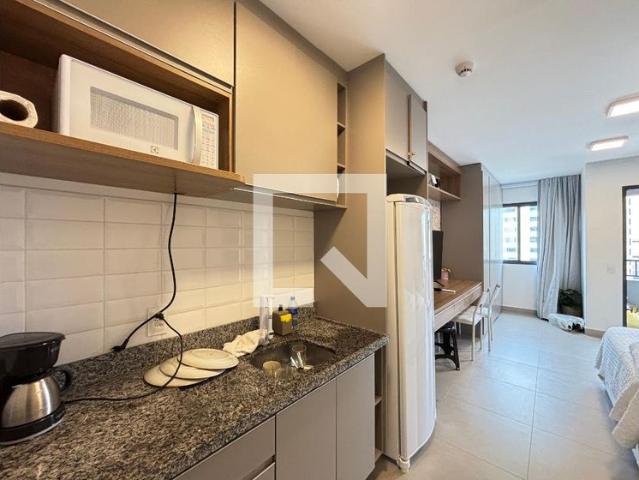 Kitnet aluguel em Região Imediata de São Paulo, Região Metropolitana de São Paulo