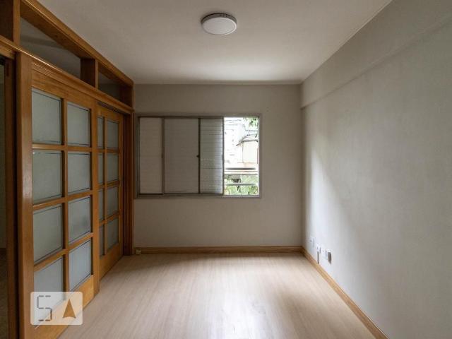 Kitnet aluguel em Região Imediata de São Paulo, Região Metropolitana de São Paulo