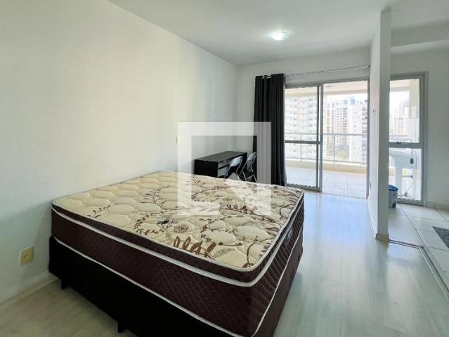 Kitnet aluguel em Indianópolis, São Paulo