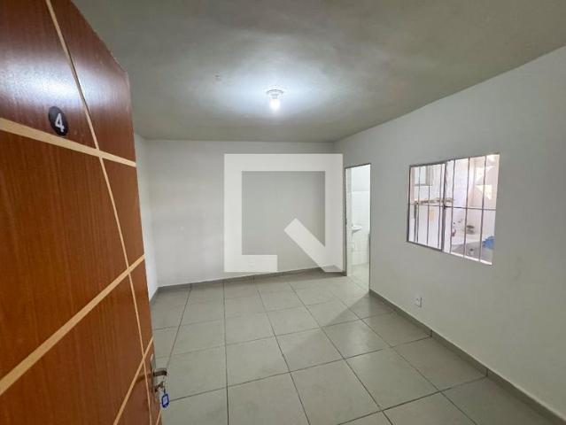 Kitnet aluguel em Região Geográfica Imediata de Belo Horizonte, Região Metropolitana de Belo Horizonte