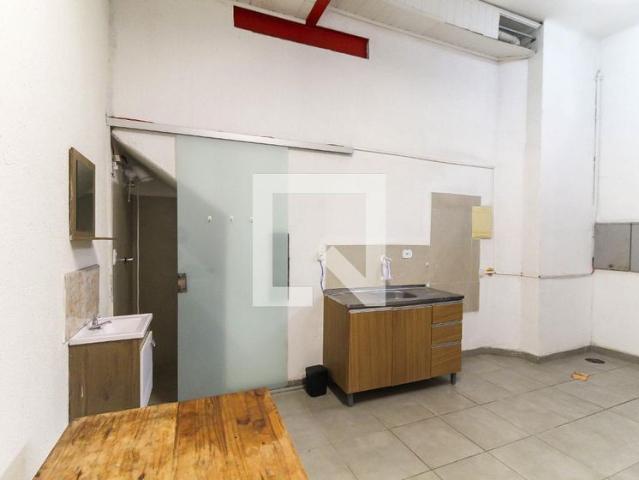 Kitnet aluguel em Região Imediata de São Paulo, Região Metropolitana de São Paulo