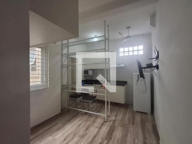 Kitnet aluguel em Região Imediata de São Paulo, Região Metropolitana de São Paulo