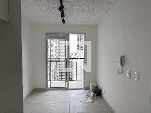 Kitnet aluguel em Região Imediata de São Paulo, Região Metropolitana de São Paulo