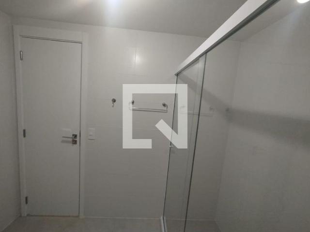 Kitnet aluguel em Região Imediata de São Paulo, Região Metropolitana de São Paulo