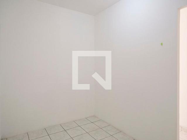 Kitnet aluguel em Região Imediata de São Paulo, Região Metropolitana de São Paulo