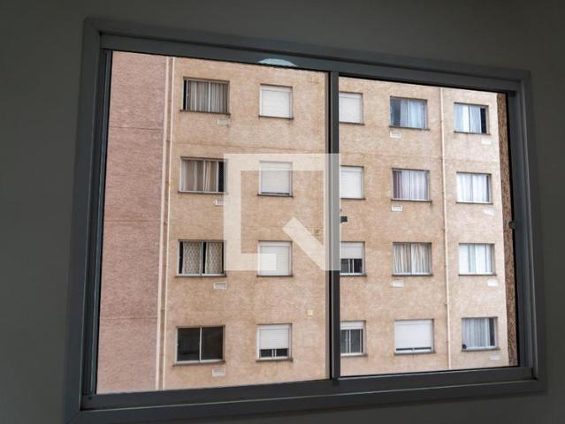 Kitnet aluguel em Região Imediata de São Paulo, Região Metropolitana de São Paulo