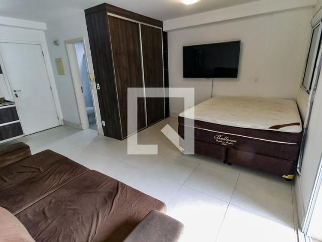 Kitnet aluguel em Região Imediata de São Paulo, Região Metropolitana de São Paulo