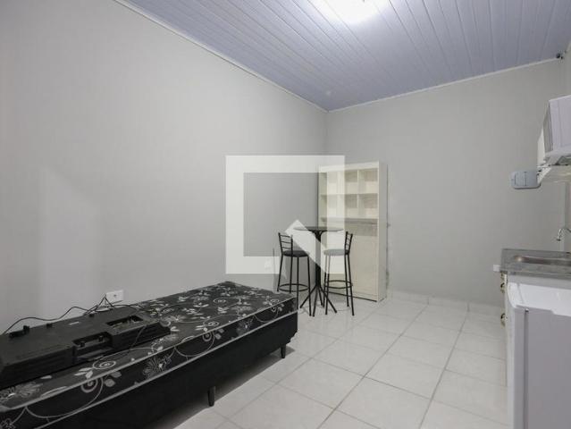 Kitnet aluguel em Taboão da Serra