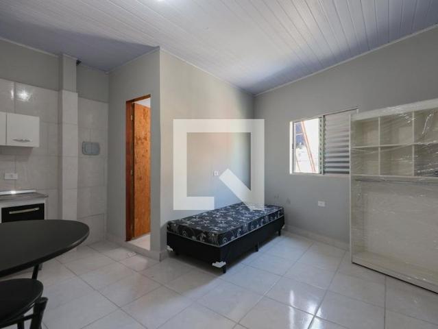 Kitnet aluguel em Taboão da Serra