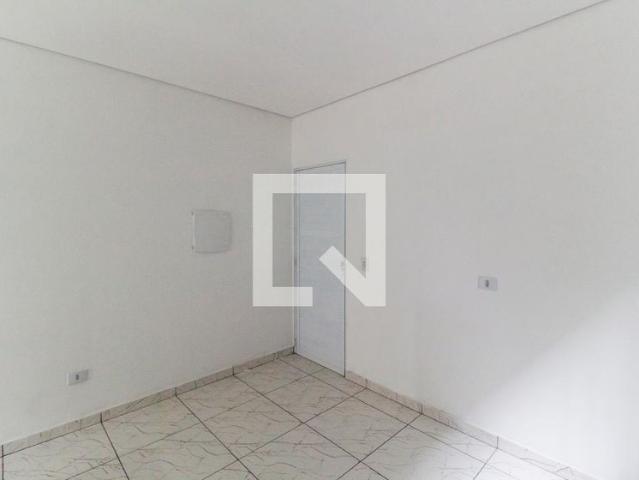 Kitnet aluguel em Região Imediata de São Paulo, Região Metropolitana de São Paulo