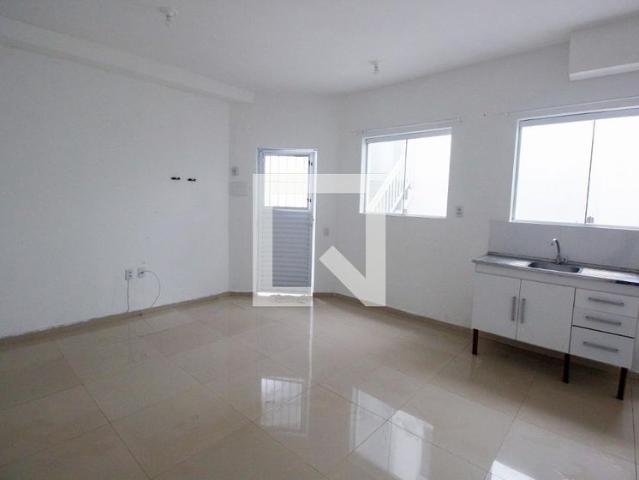 Kitnet aluguel em Taboão da Serra