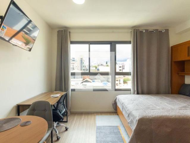 Kitnet aluguel em Região Imediata de São Paulo, Região Metropolitana de São Paulo