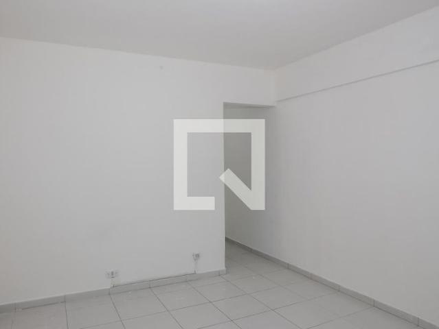 Kitnet aluguel em Região Imediata de São Paulo, Região Metropolitana de São Paulo
