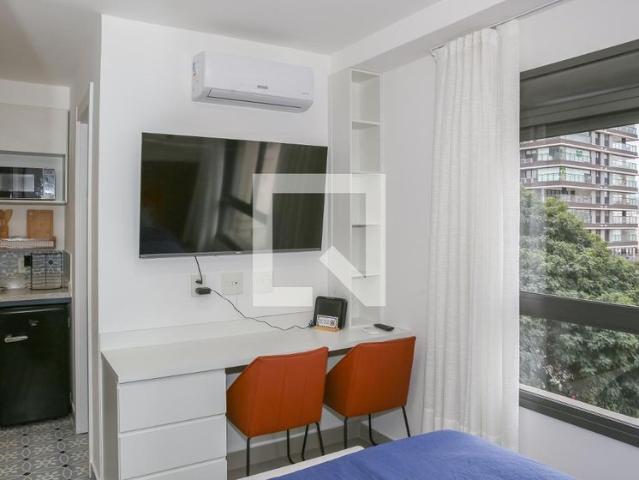 Kitnet aluguel em Região Imediata de São Paulo, Região Metropolitana de São Paulo