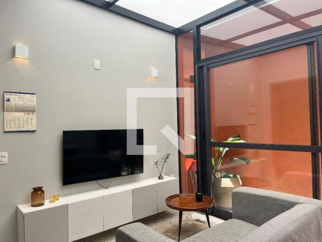 Kitnet aluguel em Região Imediata de São Paulo, Região Metropolitana de São Paulo
