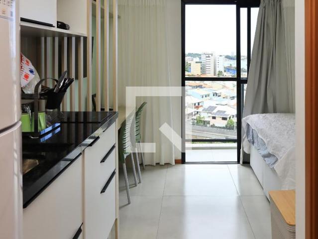 Kitnet aluguel em Região Geográfica Imediata de Salvador, Região Metropolitana de Salvador