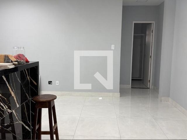 Kitnet aluguel em Região Geográfica Imediata de Salvador, Região Metropolitana de Salvador