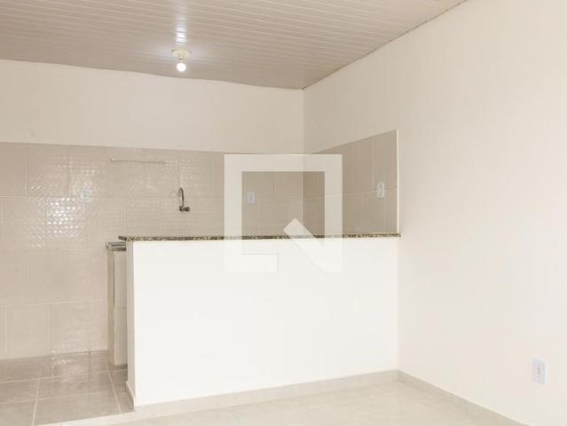 Kitnet aluguel em Região Geográfica Imediata do Rio de Janeiro, Região Metropolitana do Rio de Janeiro