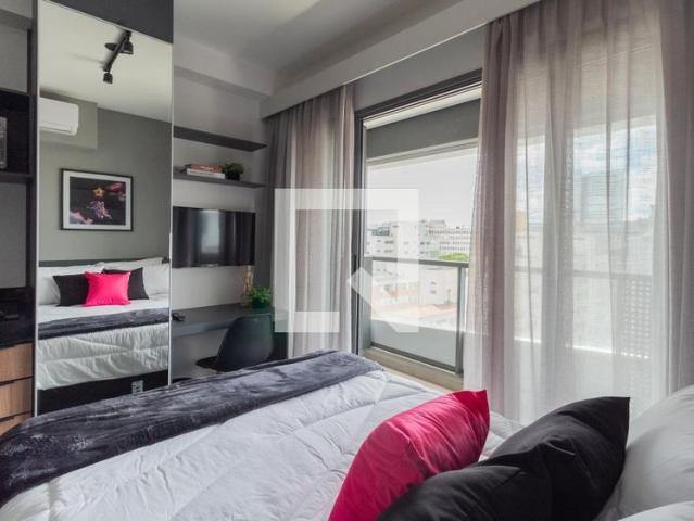 Kitnet aluguel em Cerqueira César, São Paulo