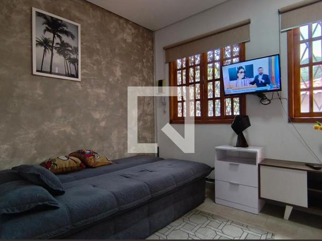 Kitnet aluguel em Região Imediata de São Paulo, Região Metropolitana de São Paulo