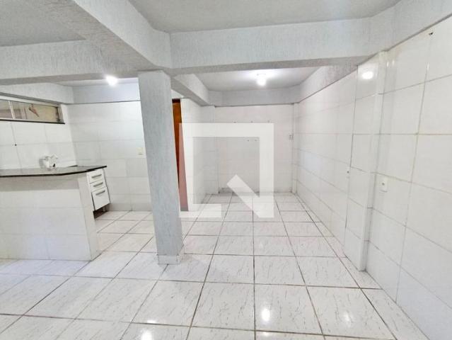 Kitnet aluguel em Região Geográfica Imediata de Belo Horizonte, Região Metropolitana de Belo Horizonte