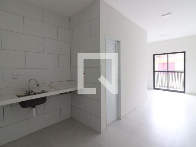 Kitnet aluguel em Região Imediata de São Paulo, Região Metropolitana de São Paulo